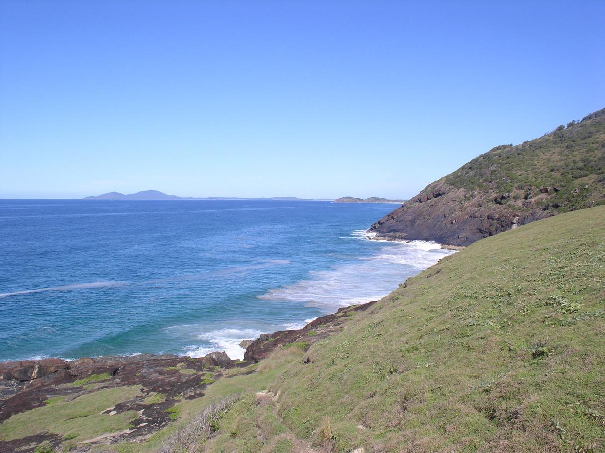 Oceanscape Luxury Beachfront Villas Scotts Head Exterior photo