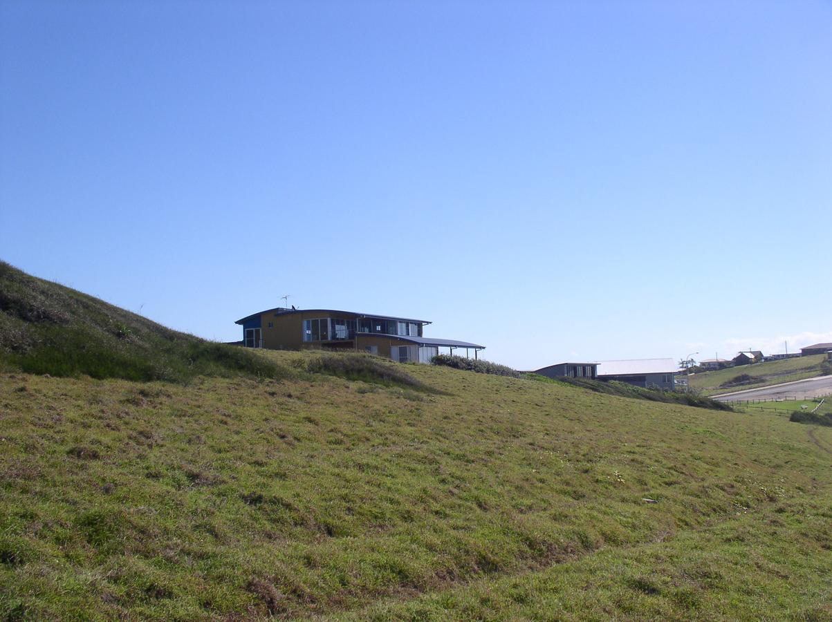 Oceanscape Luxury Beachfront Villas Scotts Head Exterior photo